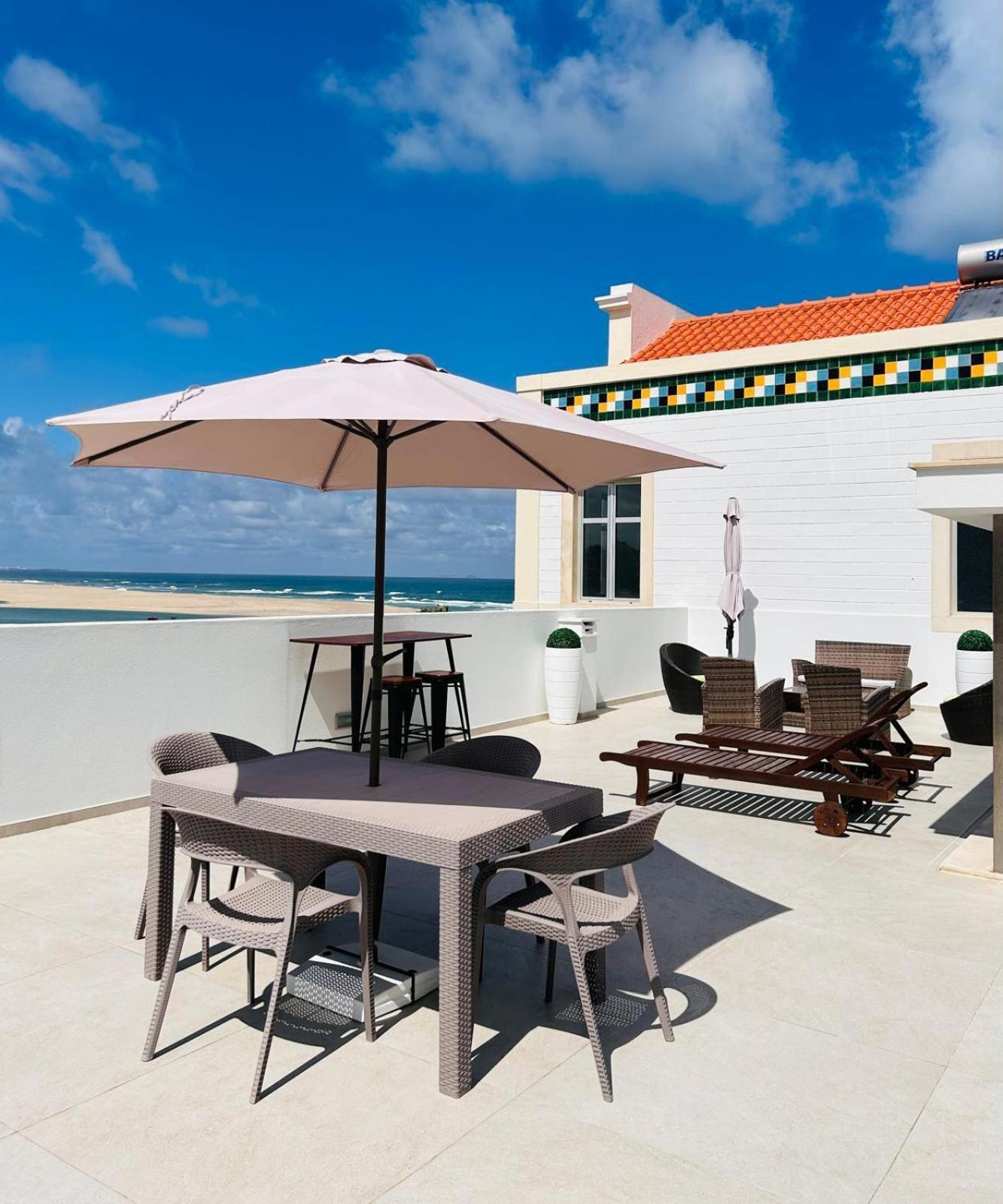 Foz Beach House - Rooftop & Sea View Foz do Arelho Ngoại thất bức ảnh